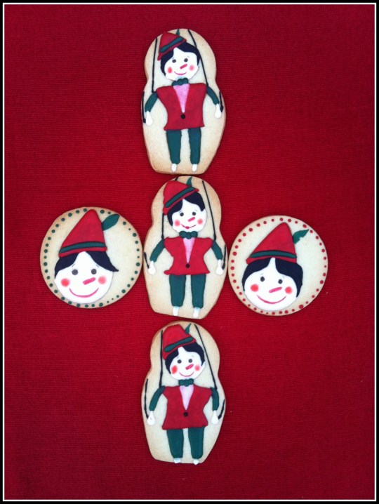 Galletas Pinocho decoradas con glasa