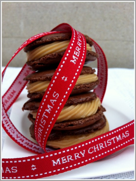 Macarons de chocolate con turrón de Jijona