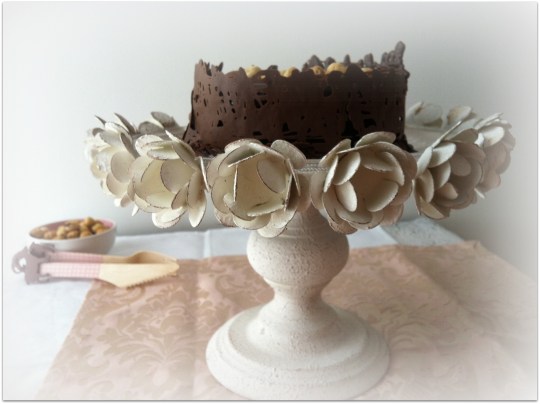 Tarta de chocolate con avellanas, nocilla o nutella