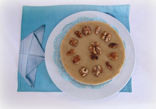 Trat de queso con nueces y glaseado